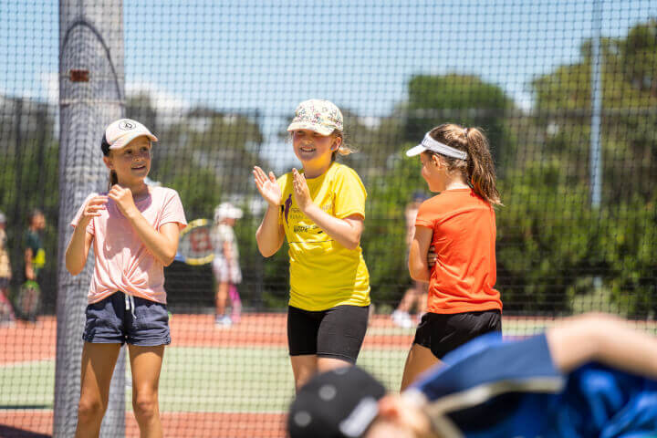 <a href="/kids-group-tennis-lessons.html">KIDS GROUP LESSONS</a>